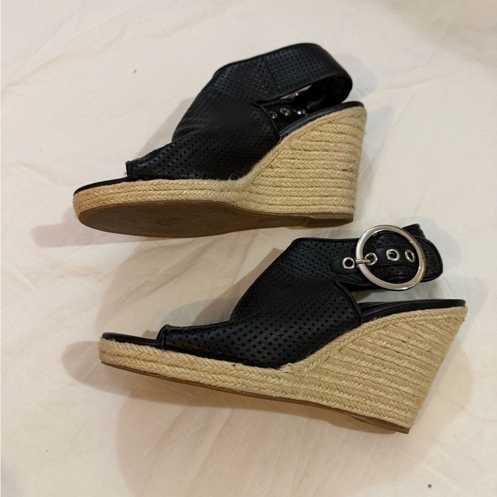 Elegant Black Wedge Sandals